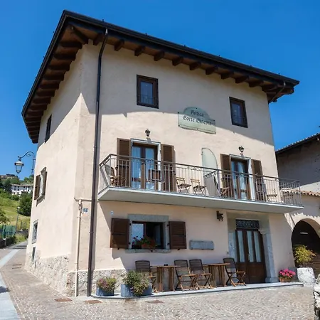 Ap. Artu - Di Garda Apartment *
