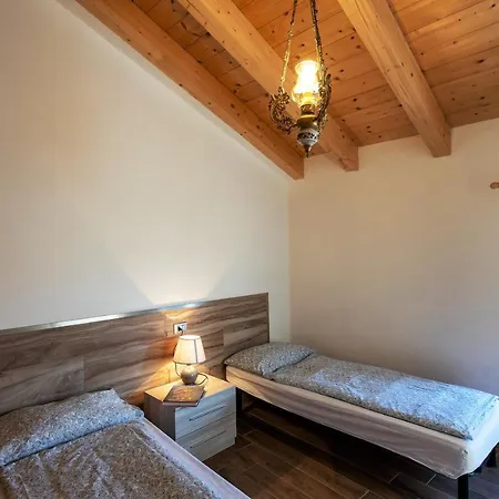 Ap. Artu - Di Garda Apartment *