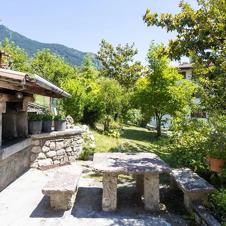 Apartment Ap. Artu - Di Garda Tremosine