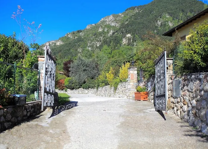 Ap. Artu - Di Garda Apartment *
